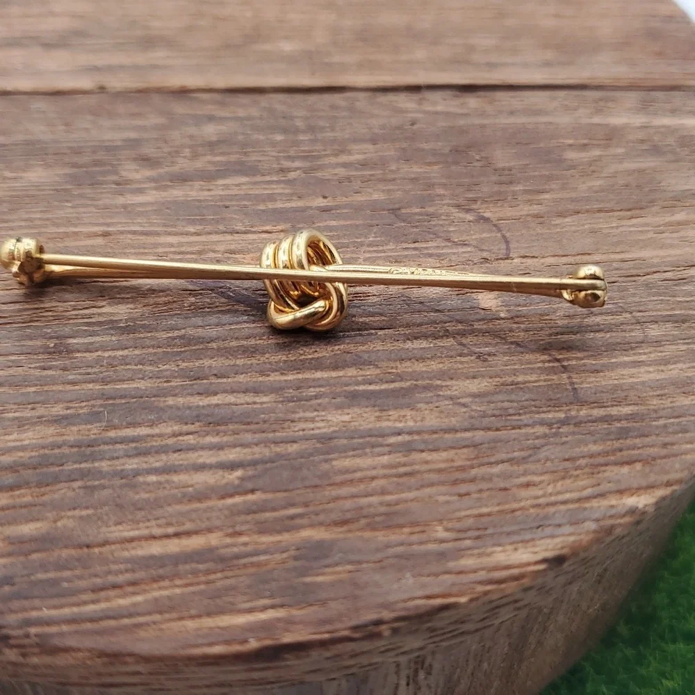 Monet‎ Collectible Elegant Gold Knot Women Jewelry Pin B442
